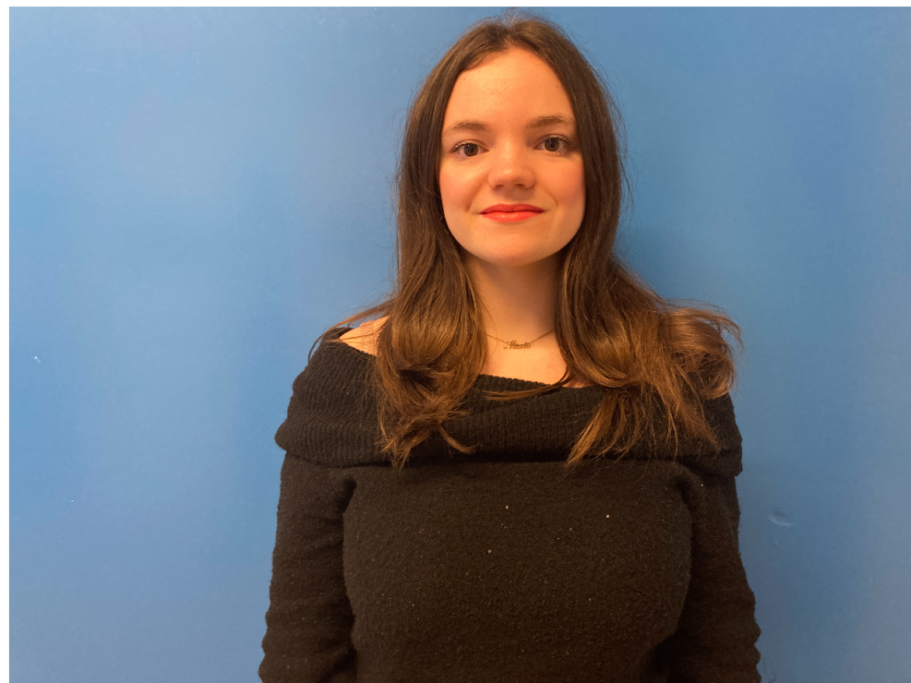 La alumna Marta Isla consigue el nivel C2 en inglés gracia al programa Élite del colegio Sagrada Familia SAFA de Zaragoza
