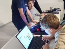 El alumnado del colegio concertado SAFA participa en el I Congreso STEAM en Zaragoza.